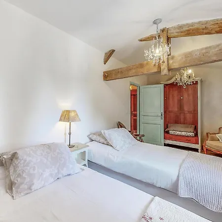 Stunning In Port-sainte-foy-pontchapt *