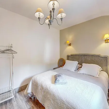 Stunning In Port-sainte-foy-pontchapt Casa vacanze